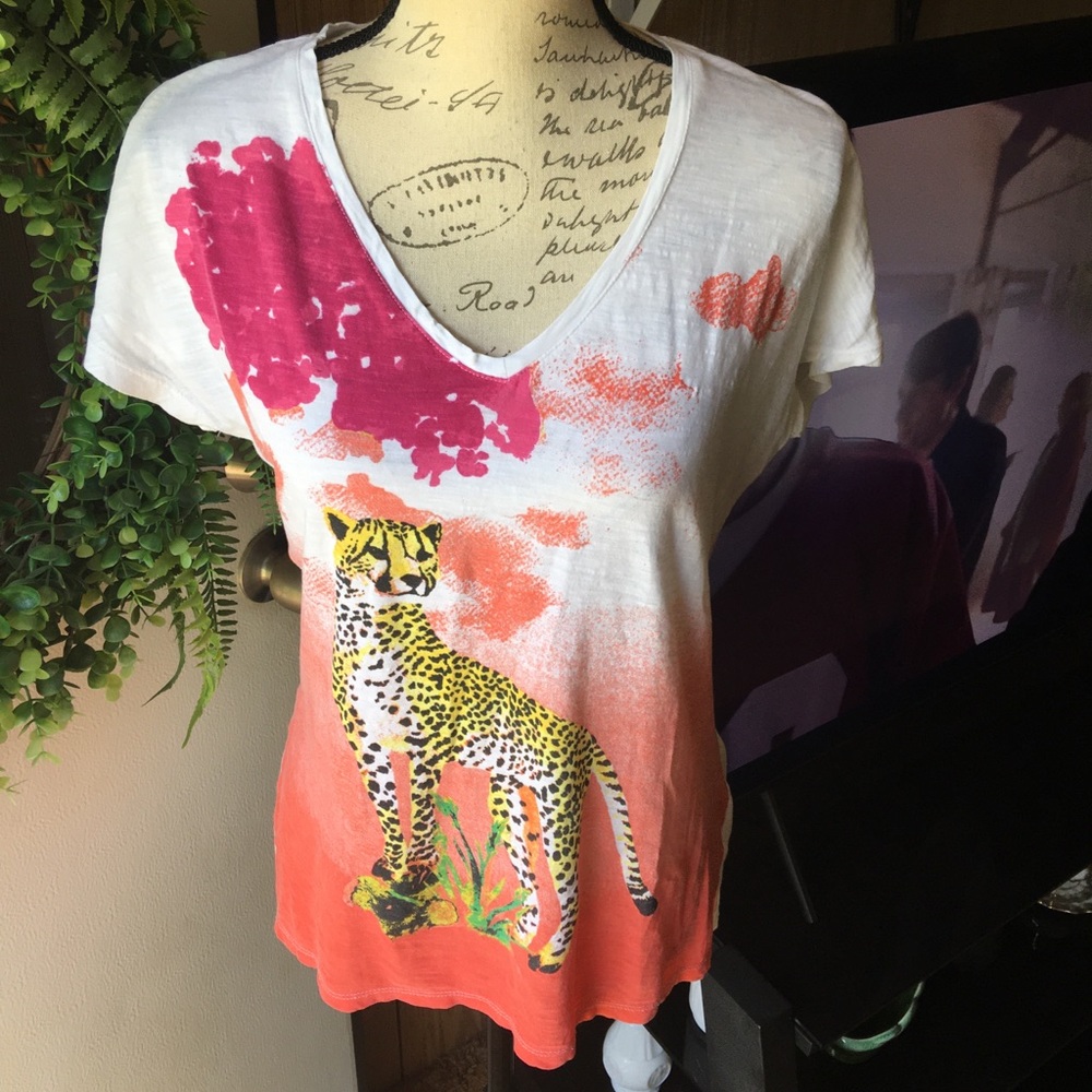 Women’s New Directions cheetah 🐆 print tee shirt
